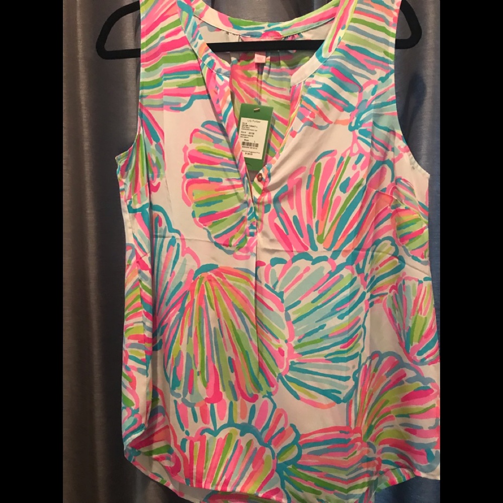 Sleeveless shirt